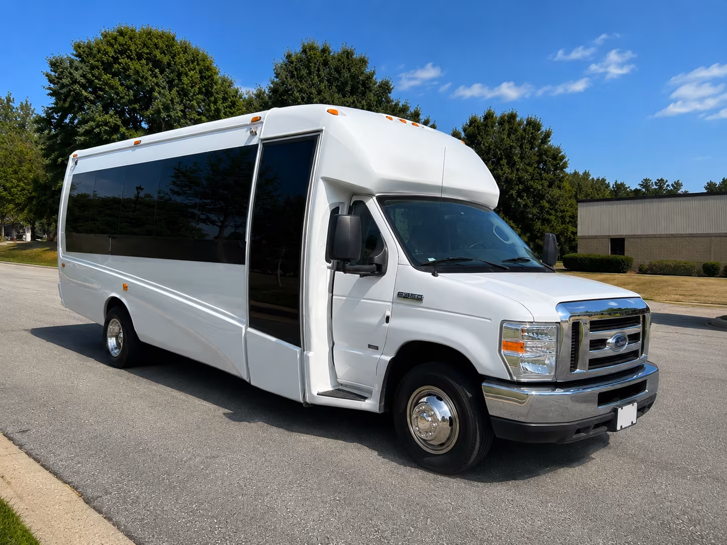 minibus rentals for smaller prom groups in oceanside